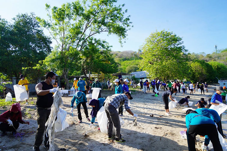 bersih pantai