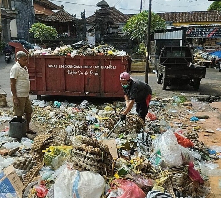 sampah pasar kidul