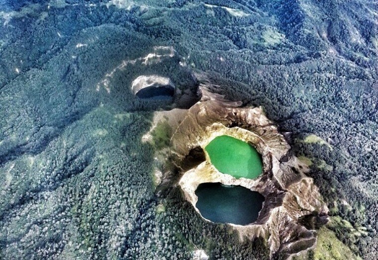 danau kalimutu