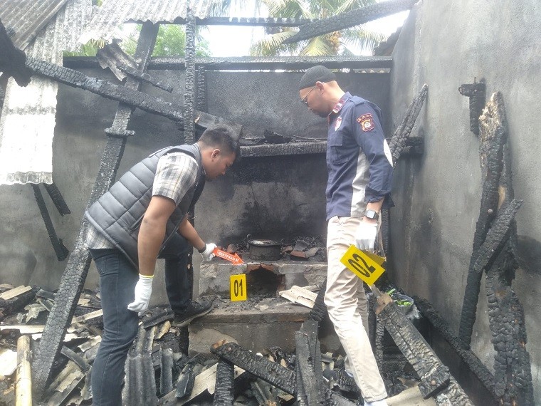 dapur terbakar