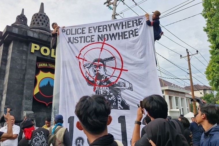 polisi tembak siswa