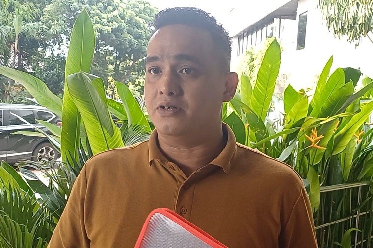 garry julian (kompas)