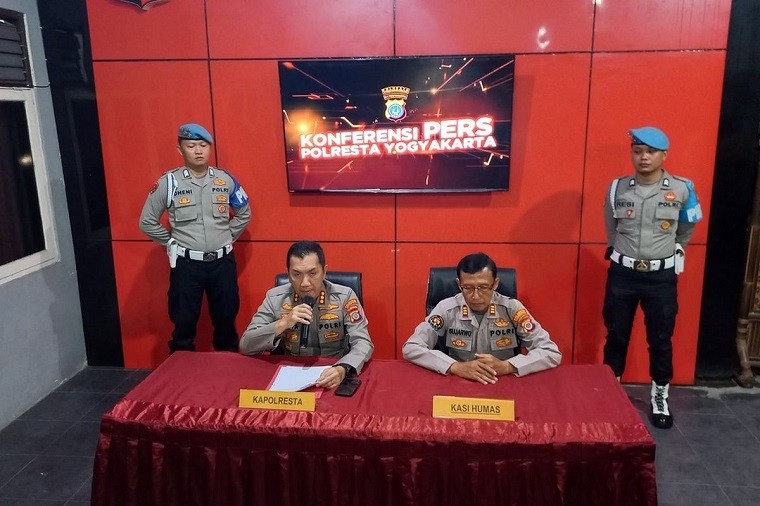 kapolresta jogja(kompas)