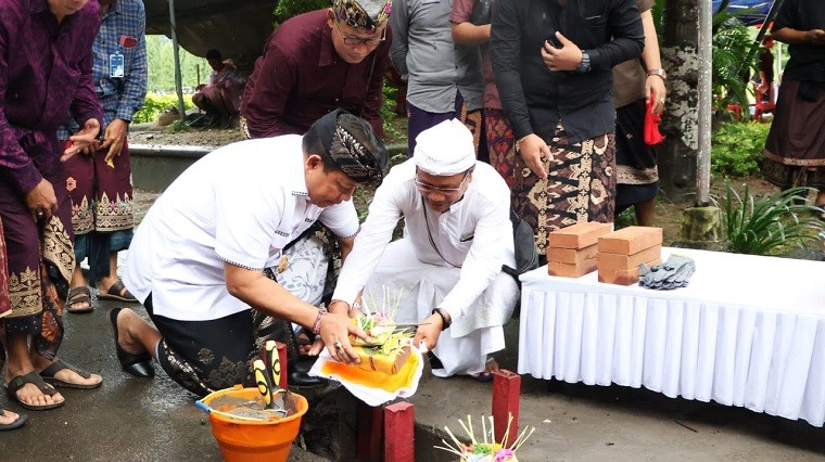 batu pertama