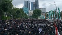 Aksi demo mahasiswa di Surabaya tolak RUU TNI menjadi Undang-undang. (ist)