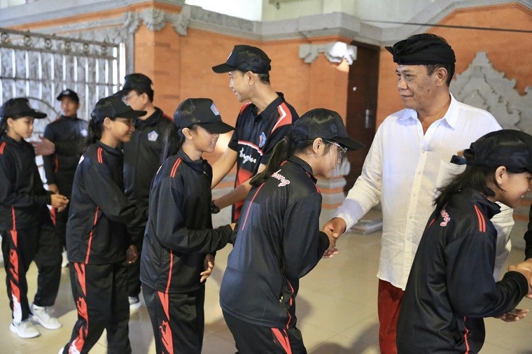 ketua koni semangati atlit porsenijar klk