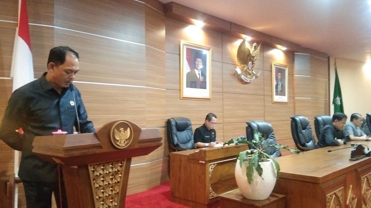 sidang dprd