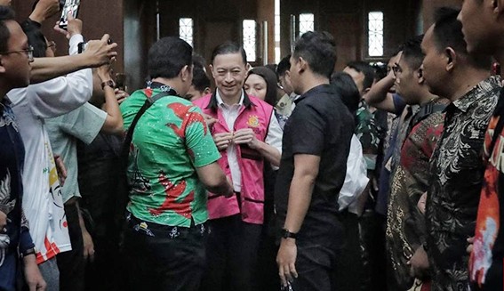 sidang tom 2aaaxxxxxxx