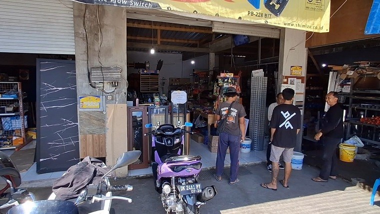 toko bangunan