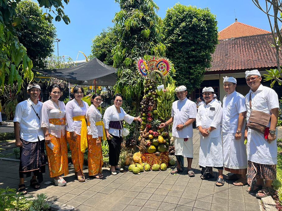 gebogan buah