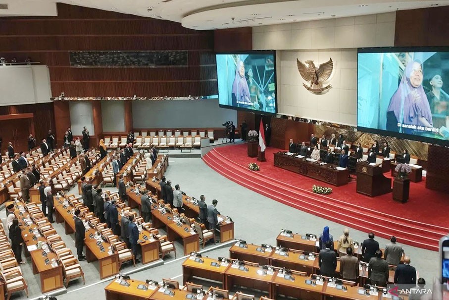 sidang dpr ri1