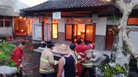 warung terbakar1