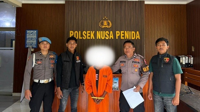 curi emas3