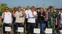 menteri lh bakau1