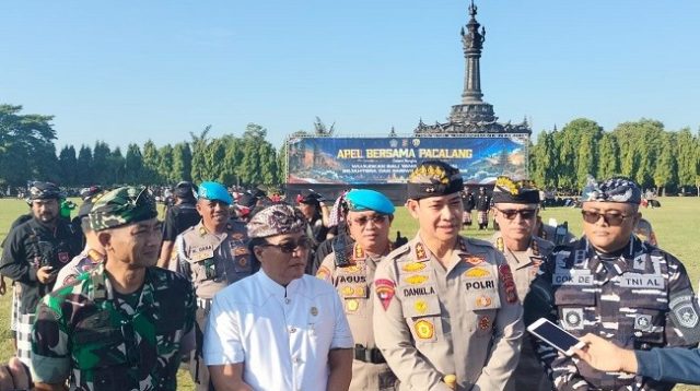 pecalang1