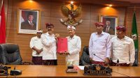 rapat dprd1
