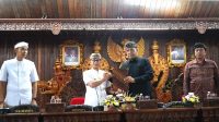 rapat paripurna rapat paripurna