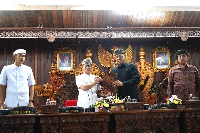 rapat paripurna rapat paripurna