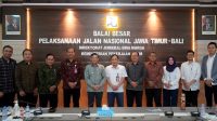 empat proyek