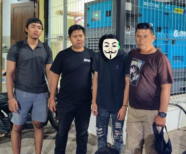 pencuri1