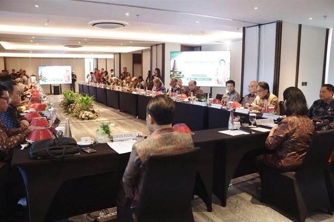 rapat konsultasi1