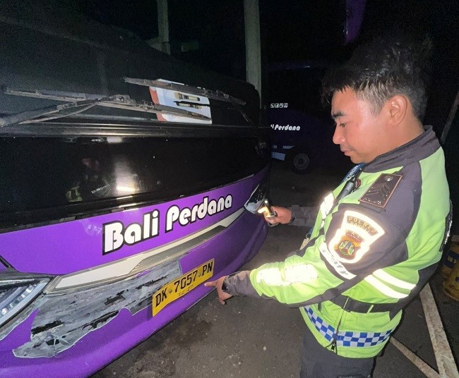tabrakan1 tabrakan1
