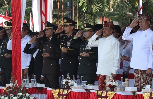 hut bali1 hut bali1