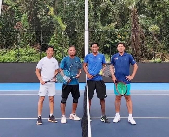 tenis ikms1
