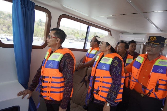ambulan laut1 ambulan laut1