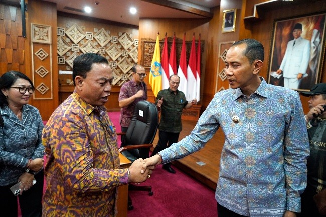 hadiri rakor