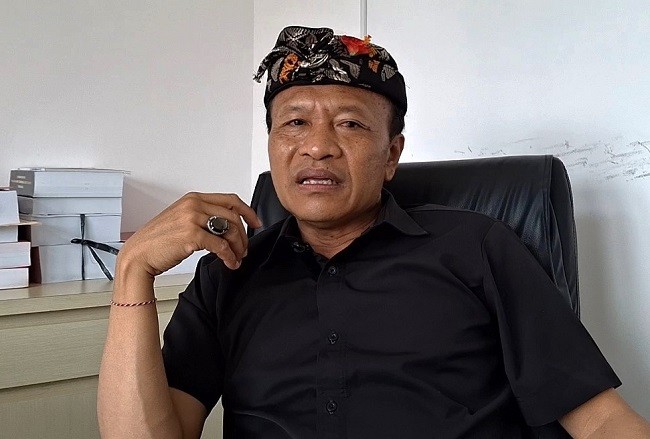 ketut suastika(2)x
