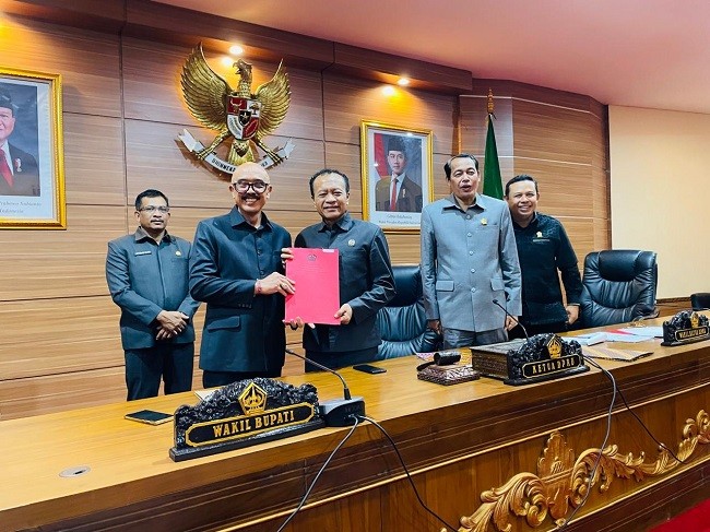 rapat banggar1
