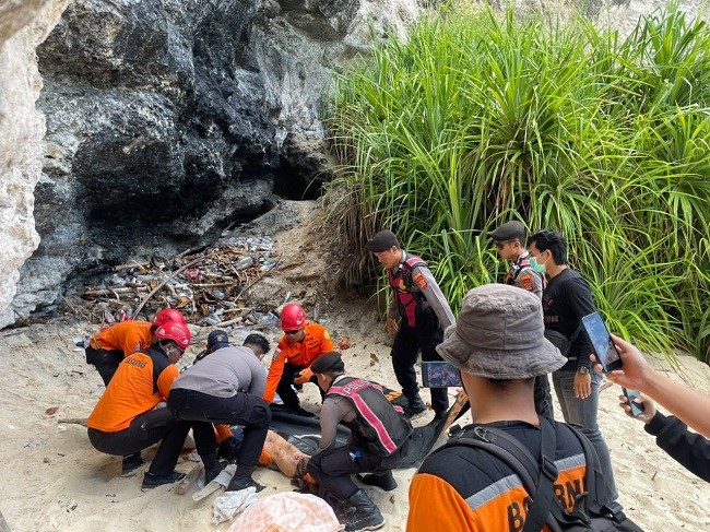 turis jatuh turis jatuh