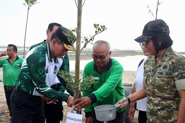 tanam pohon2x